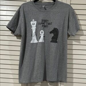 Hot Topic Gray Funny Graphic Chess Tee Size M